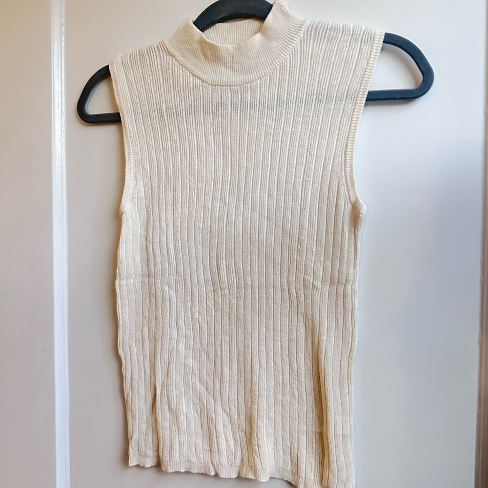100% Silk Merona Ribbed Sleeveless Top in Cream - Picture 2 of 4